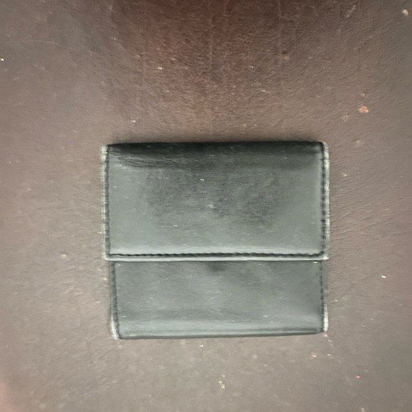 Sova Handbags - VTG Sova Wallet